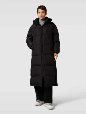 Płaszcz pikowany z dwustronnym zamkiem błyskawicznym model ‘KLEA’ Vero Moda