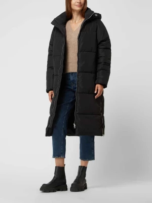 Płaszcz pikowany z kapturem model ‘Alexis’ Minus