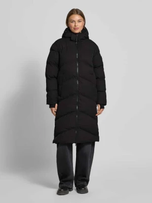 Płaszcz pikowany z kapturem model ‘HESSYA’ CARS JEANS