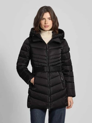 Płaszcz pikowany z kapturem model ‘KINA’ khujo