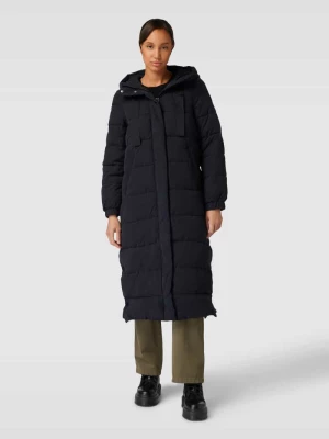 Płaszcz pikowany z kapturem model ‘Nina’ QS
