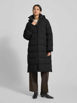 Płaszcz pikowany z kapturem model ‘SASERI’ Samsøe Samsøe