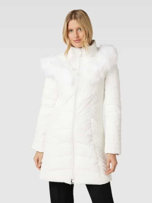 Płaszcz pikowany z obszyciem ze sztucznego futra model ‘NEW OXANA’ Guess