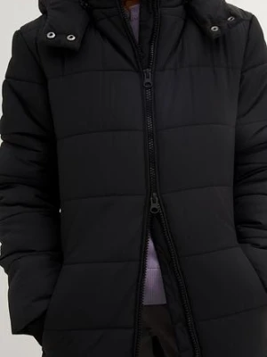 Płaszcz pikowany z odpinanym kapturem bonprix