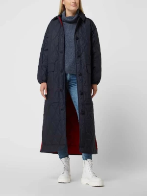 Płaszcz pikowany z odpinanym kapturem model ‘Lillan’ Ted Baker