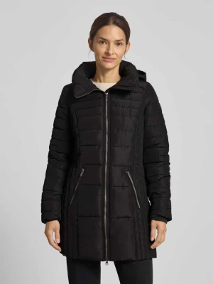 Płaszcz pikowany z odpinanym kapturem model ‘Nina’ Soyaconcept