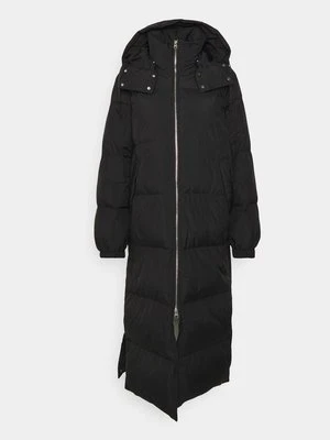 Płaszcz puchowy ARKET