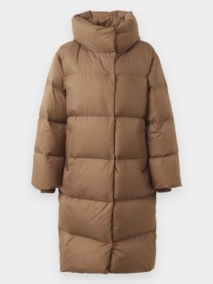 Płaszcz puchowy Tommy Hilfiger taupe