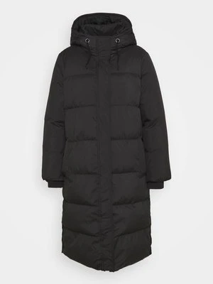 Płaszcz puchowy Vero Moda Curve