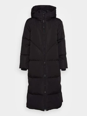 Płaszcz puchowy YAS