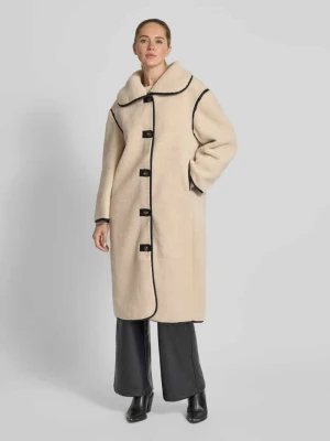 Płaszcz z futerka model ‘Carmen’ NEO NOIR