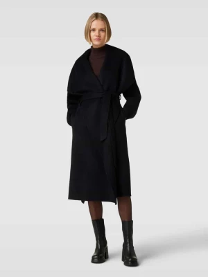 Płaszcz z wiązanym paskiem model ‘CARRIE ROSE’ Ivy Oak