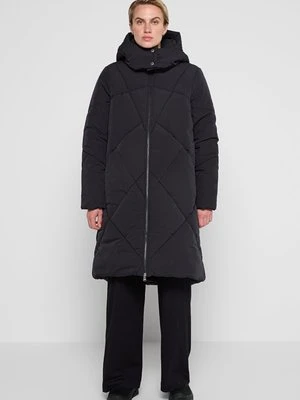 Płaszcz zimowy Barbour International