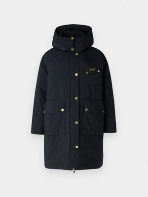 Płaszcz zimowy Barbour International