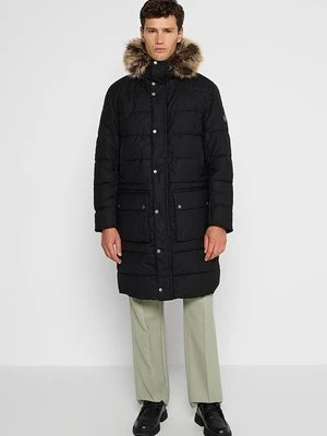 Płaszcz zimowy Barbour International