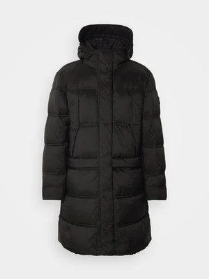 Płaszcz zimowy Boss