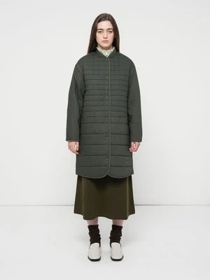 Płaszcz zimowy closed