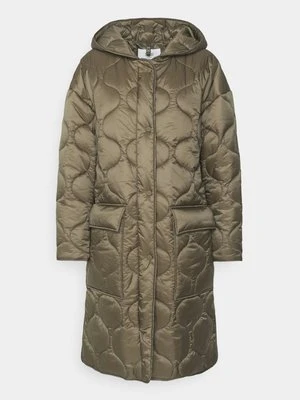 Zdjęcie produktu Płaszcz zimowy closed