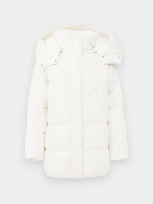 Płaszcz zimowy Guess