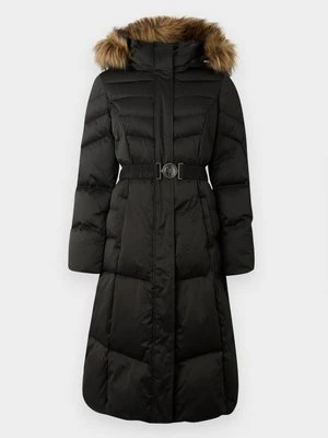 Płaszcz zimowy Guess