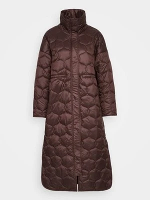 Płaszcz zimowy Minimum