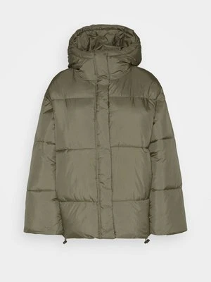 Płaszcz zimowy Monki