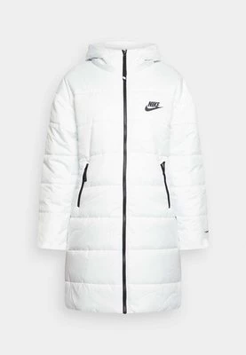 Płaszcz zimowy Nike Sportswear