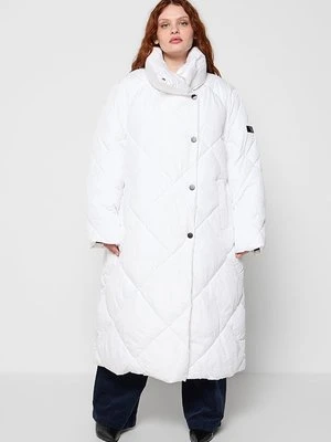 Płaszcz zimowy ONLY Carmakoma