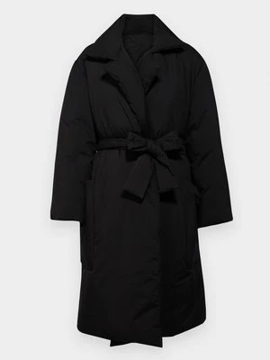 Płaszcz zimowy Philosophy di Lorenzo Serafini