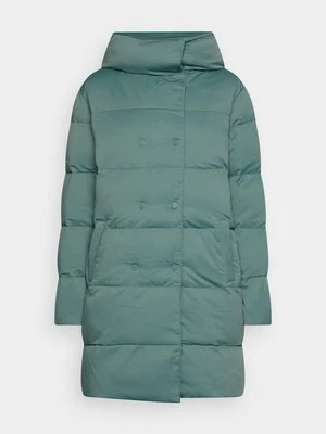 Płaszcz zimowy someday.