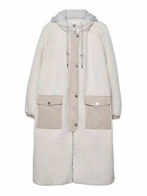 Płaszcz zimowy Stradivarius