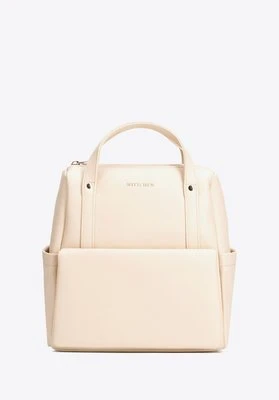 Plecak damski z imitacji skóry z kieszenią na klapę kremowy Wittchen