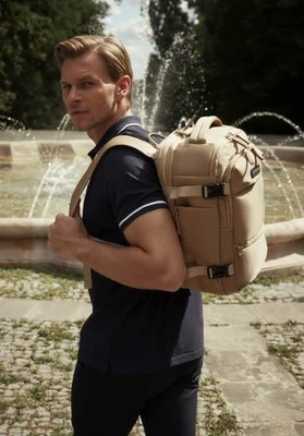 Plecak wielofunkcyjny do samolotu z poszerzeniem beżowy Wittchen