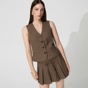 Plisowana spódnica mini w kratkę z wszytymi spodenkami House