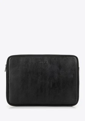 Pokrowiec na laptopa 15,6” ze skóry naturalnej czarny Wittchen