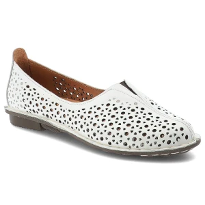 Półbuty damskie Artiker cholewka skóra naturalna perforowana wsuwany fason elastyczne wstawki po bokach zaokrąglony nosek niski krój dopasowana linia