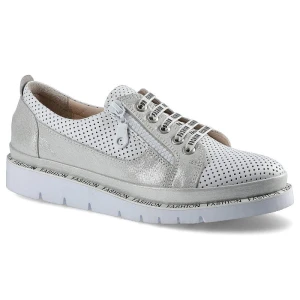 Półbuty damskie Artiker, ze skórzaną perforowaną cholewką elastycznym sznurowaniem bocznym suwakiem i lekką podeszwą z bieżnikiem, biało-srebrne, 46C