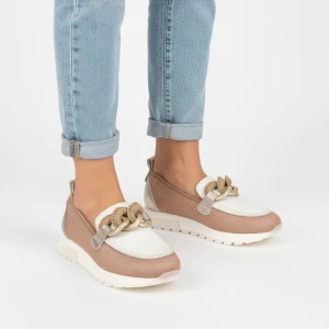 Półbuty damskie Hispanitas, ze skóry naturalnej z wsuwanym krojem i ozdobą na podbiciu posiada przeszycia na cholewce, beżowe, HV264834 Formentera-V2