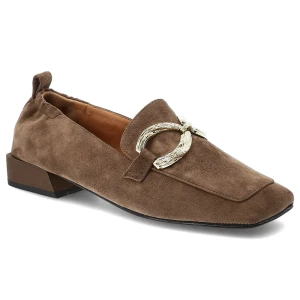 Półbuty damskie S.Barski, cholewka skóra naturalna zamszowa fason wsuwany kwadratowy nosek metalowa ozdoba na podbiciu niski stabilny obcas minimalis