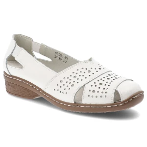 Półbuty damskie Vinceza, cholewka ze skóry naturalnej licowej z perforacją wsuwane na płaskiej podeszwie, białe, 66928