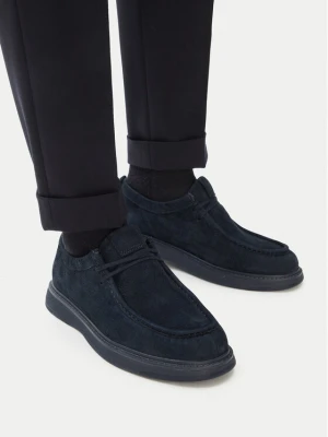 Półbuty Tommy Hilfiger Comfort Nubuck Moc Toe Shoe FM0FM05975 Granatowy