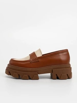 Półbuty wsuwane ALOHAS