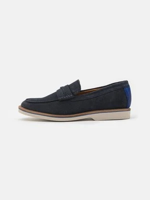 Półbuty wsuwane Clarks