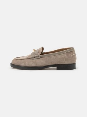 Zdjęcie produktu Półbuty wsuwane Emporio Armani