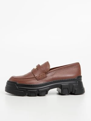 Półbuty wsuwane Pollini