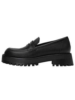 Półbuty wsuwane Stradivarius