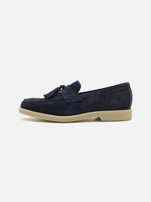 Półbuty wsuwane Stuart Weitzman