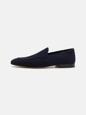Półbuty wsuwane Stuart Weitzman