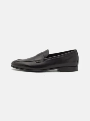 Półbuty wsuwane Stuart Weitzman czarny