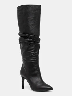 Pollini kozaki skórzane damskie kolor czarny na szpilce SA26038M0NTE0000